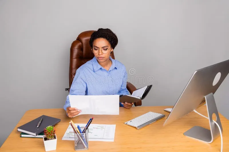Rearranged Words, Unchanged Minds: Why Surface Paraphrasing Fails to Persuade